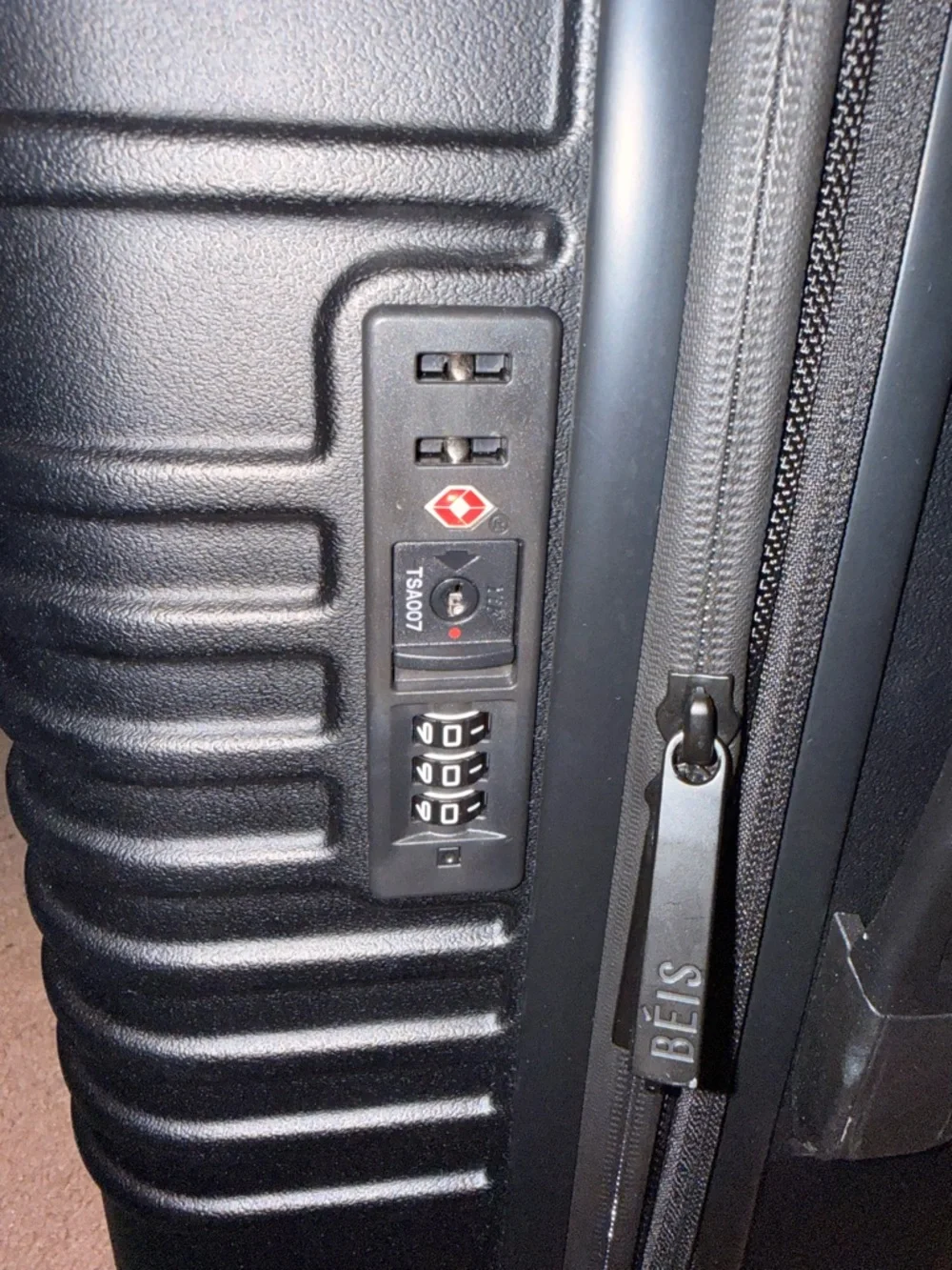 BEIS Black Hard-Shell Carry-On Spinner - Picture 6 of 15